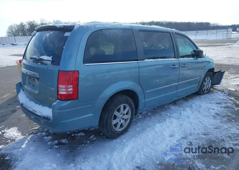 2010 Chrysler Town & Country Touring из США, поврежденный, VIN 2A4RR5D16AR230186